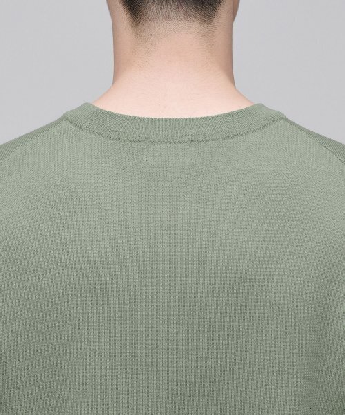 MUSINSA STANDARD（ムシンサスタンダード）の「ミニマルクルーネックニット [ペイルセージ]（ニット/セーター・メンズ・その他・SMALL/X-LARGE/XX-LARGE/LARGE）」の5枚目の写真
