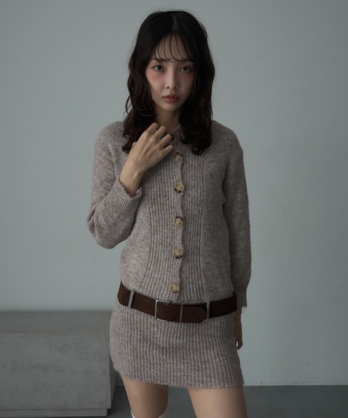 Nadana(ナダナ)の「ルーズベルトニットミニワンピース(ワンピース・レディース・グレー/ベージュ・FREE)」の8枚目の写真
