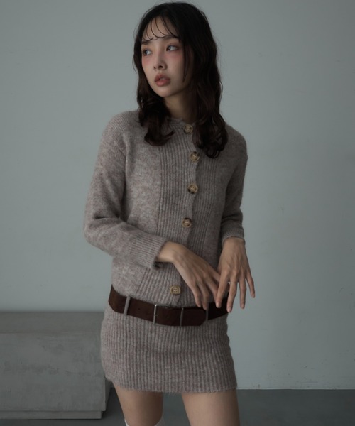 Nadana(ナダナ)の「ルーズベルトニットミニワンピース(ワンピース・レディース・グレー/ベージュ・FREE)」の9枚目の写真