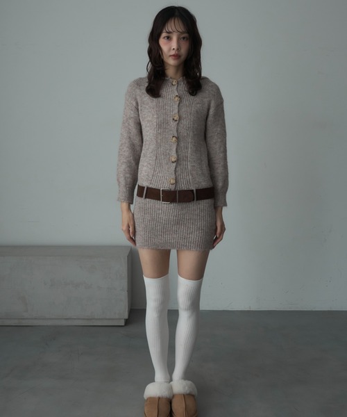 Nadana(ナダナ)の「ルーズベルトニットミニワンピース(ワンピース・レディース・グレー/ベージュ・FREE)」の17枚目の写真