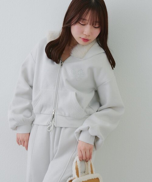 continuer de NICE CLAUP(コンティニューデナイスクラップ)の「【SETUP対応アイテム】ラメロゴ裏起毛ファーパーカー(パーカー・レディース・トップグレー/ブラック/アイボリー/ピンク/カモフラージュ・FREE)」の14枚目の写真