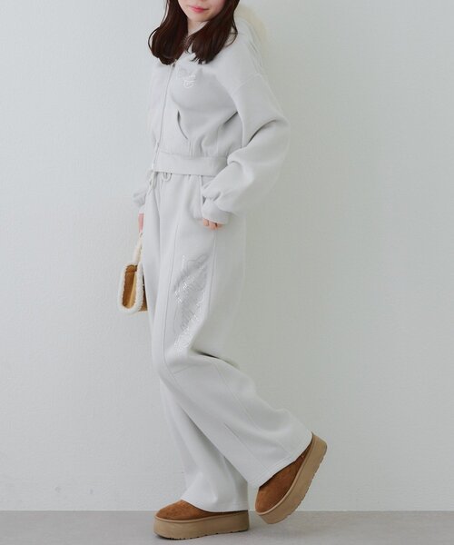 continuer de NICE CLAUP(コンティニューデナイスクラップ)の「【SETUP対応アイテム】ラメロゴ裏起毛ファーパーカー(パーカー・レディース・トップグレー/ブラック/アイボリー/ピンク/カモフラージュ・FREE)」の15枚目の写真