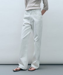 MONGDOL（モンドル）の「White Denim Straight Pants MDPT054WHITE（デニムパンツ）」