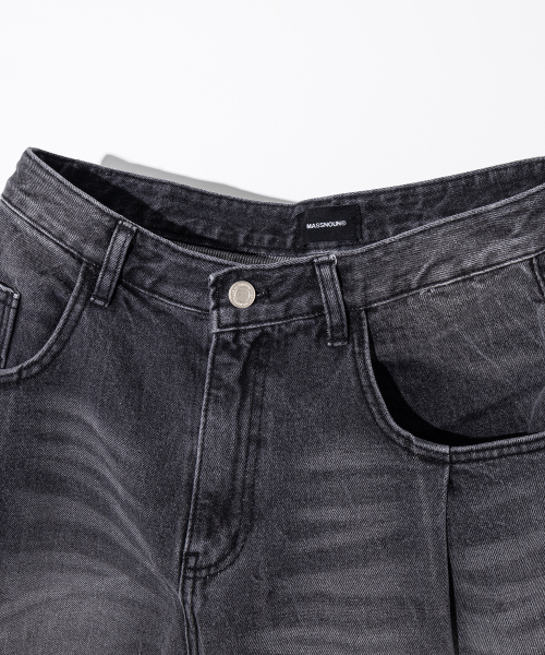 MASSNOUN(マスノウン)の「バミューダプリーツカーペンターデニムショートパンツ MSFSP001-BK(その他パンツ・レディース・その他・MEDIUM/LARGE/X-LARGE)」の3枚目の写真