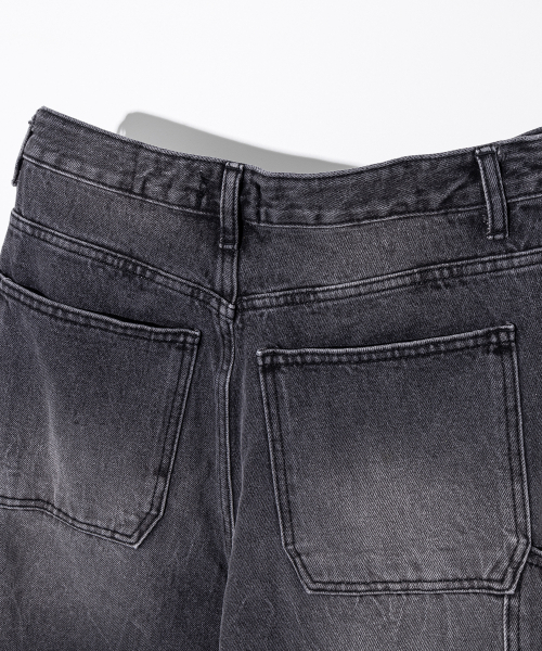 MASSNOUN(マスノウン)の「バミューダプリーツカーペンターデニムショートパンツ MSFSP001-BK(その他パンツ・レディース・その他・MEDIUM/LARGE/X-LARGE)」の7枚目の写真