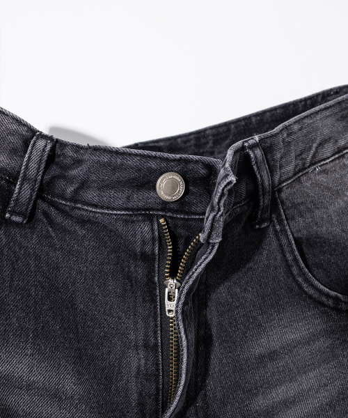 MASSNOUN(マスノウン)の「バミューダプリーツカーペンターデニムショートパンツ MSFSP001-BK(その他パンツ・レディース・その他・MEDIUM/LARGE/X-LARGE)」の10枚目の写真
