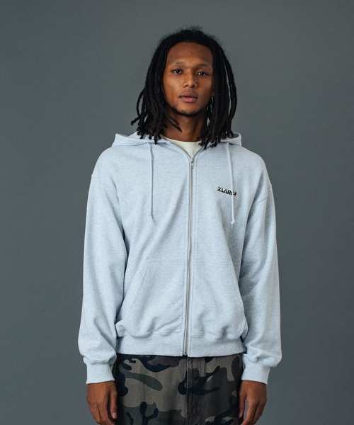 XLARGE(エクストララージ)の「OG BOX ZIP UP HOODED SWEATSHIRT(パーカー・メンズ・ベージュ/ブラック/オリーブ/アッシュ・S/M/L/XL)」の7枚目の写真