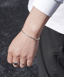 GLOBAL FORME CONCRETE（グローバルフォルムコンクリート）の「Silver bangle　ユニセックス 高純度カレンシルバー バングル（バングル/リストバンド）」