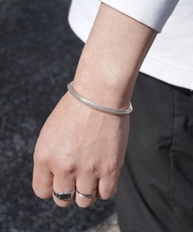 GLOBAL FORME CONCRETE（グローバルフォルムコンクリート）の「Karen Silver bangle　ユニセックス 高純度カレンシルバー バングル（バングル/リストバンド）」