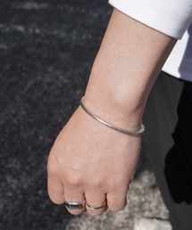 GLOBAL FORME CONCRETE（グローバルフォルムコンクリート）の「Silver bangle　ユニセックス 高純度カレンシルバー バングル（バングル/リストバンド）」