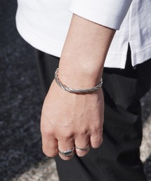 GLOBAL FORME CONCRETE（グローバルフォルムコンクリート）の「Silver bangle　ユニセックス 高純度カレンシルバー バングル（バングル/リストバンド）」