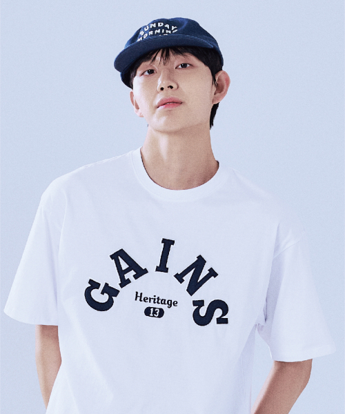 GAINSBORO(ゲインズボロ)の「エンバーダリー ヘリテージ Tシャツ_ホワイト(Tシャツ/カットソー・メンズ・その他・SMALL/LARGE/MEDIUM)」の1枚目の写真