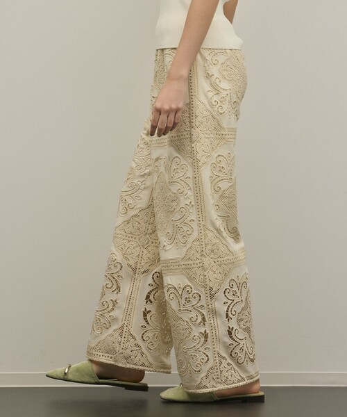 Diagram（ダイアグラム）の「パネル刺繍パンツ（その他パンツ・レディース・ブラック/キナリ・36）」の8枚目の写真