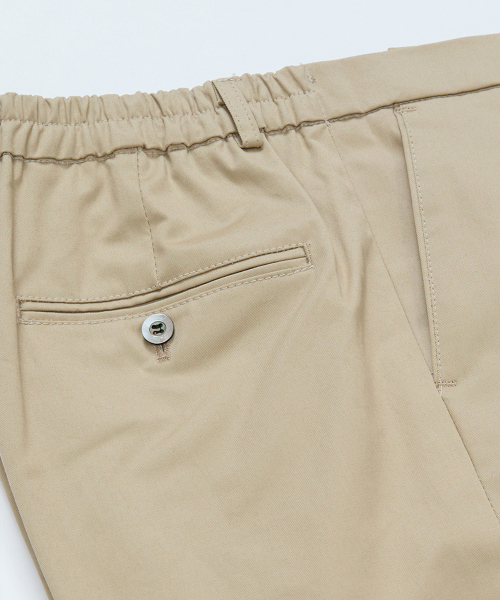 BELLIEF(ベリーフ)の「Gabardine cotton Single Pleat banding chino (Beige)(その他パンツ・メンズ・その他・MEDIUM/LARGE/X-LARGE)」の5枚目の写真
