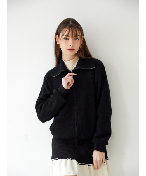 NITINA(ニティナ)の「ソフトウールジップアップカーディガンBK(ニット/セーター・レディース・ブラック・SMALL/MEDIUM)」の4枚目の写真