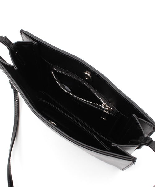 YAHKI(ヤーキ)の「UR YAHKI YH-26(ショルダーバッグ・レディース・ブラック/ライトピンク/キャメル/ネイビー/カーキ/ホワイト/ベージュ/ライトブルー・FREE)」の12枚目の写真