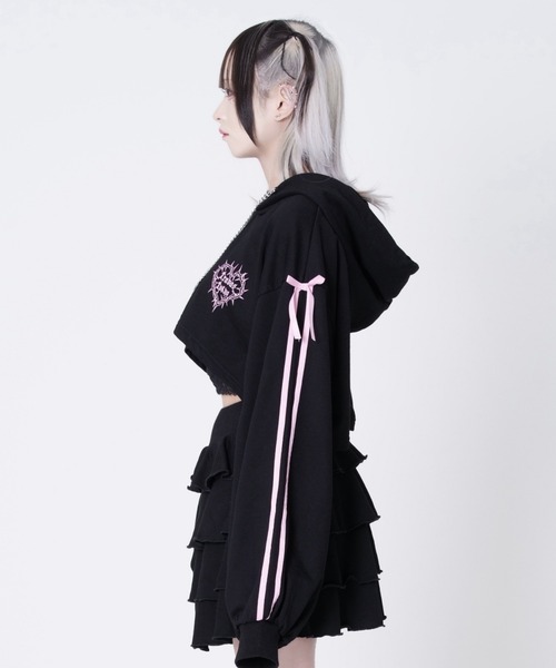TRAVAS TOKYO(トラバス トウキョウ)の「『TRAVAS TOKYO/トラバス トーキョー』クロップドフーディーセットアップ(セットアップ・レディース・ブラック×ホワイト/ブラック×ピンク・FREE)」の19枚目の写真