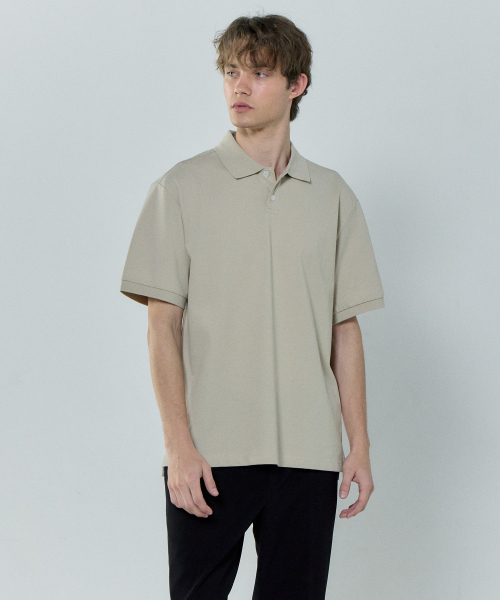 BASIC HOUSE（ベーシックハウス）の「UNI セミオーバーフィット ピケ ポロTシャツ オートミール LYTS3104（ポロシャツ・メンズ・オートミール・FREE）」の2枚目の写真