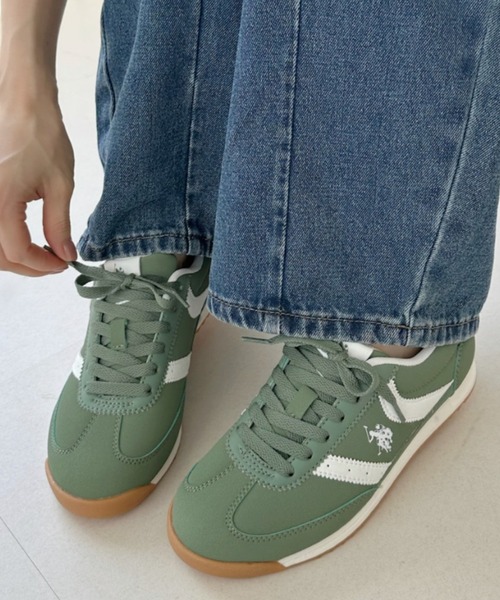 U.S. POLO ASSN.(ユーエスポロアッスン)の「【U.S. POLO ASSN.】クラシック ローカット 配色 レトロ風 スニーカー(スニーカー・レディース・ブラック×ホワイト/ホワイト×ネイビー/ホワイト×ブルー/グリーン系その他・22.5/23/23.5/24/24.5)」の4枚目の写真