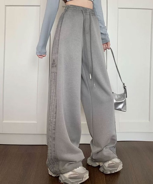 SallyLunn(サリーラン)の「サイドラインスウェットパンツ(スウェットパンツ・レディース・ピンク/グレー・MEDIUM/LARGE)」の11枚目の写真