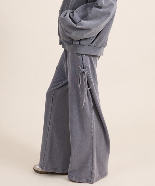 apres jour mignon（アプレジュールミニョン）の「サイドレースアップスウェットパンツ（その他パンツ・レディース・ネイビー/杢グレー/ブラック・LARGE/SMALL/MEDIUM）」の3枚目の写真