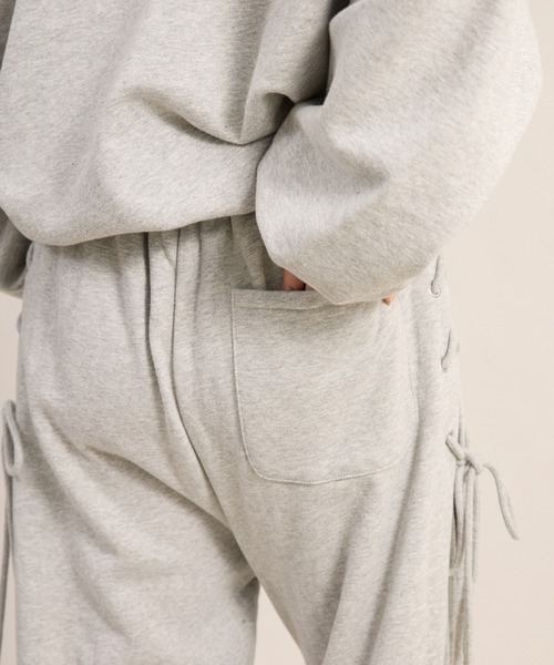 apres jour mignon（アプレジュールミニョン）の「サイドレースアップスウェットパンツ（その他パンツ・レディース・ネイビー/杢グレー/ブラック・LARGE/SMALL/MEDIUM）」の5枚目の写真