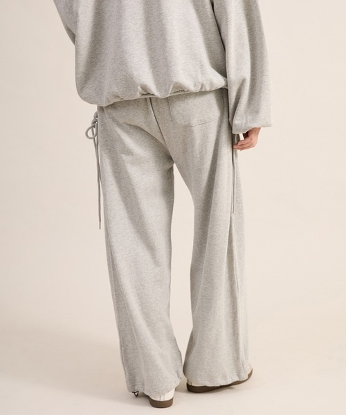 apres jour mignon（アプレジュールミニョン）の「サイドレースアップスウェットパンツ（その他パンツ・レディース・ネイビー/杢グレー/ブラック・LARGE/SMALL/MEDIUM）」の19枚目の写真