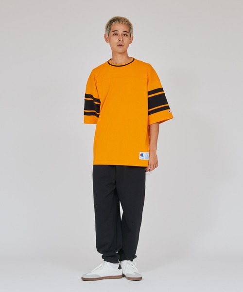 Champion（チャンピオン）の「【Champion/チャンピオン】メンズ アクションスタイル フットボールTシャツ（Tシャツ/カットソー・メンズ・オレンジ系その他2/ホワイト/グレー/ブラック・MEDIUM/X-LARGE/LARGE）」の5枚目の写真