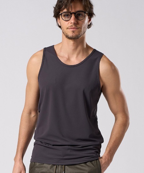 wjk(ダヴルジェイケイ)の「mta599- cool tank top タンクトップ(7133 pe55i)(タンクトップ・メンズ・ブラック/チャコール/ホワイト・XL/L/M/S)」の6枚目の写真