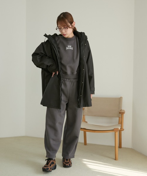 NEW BALANCE(ニューバランス)の「【New Balance for emmi】Track side フリースクルー(スウェット・レディース・チャコールグレー・S/M)」の17枚目の写真