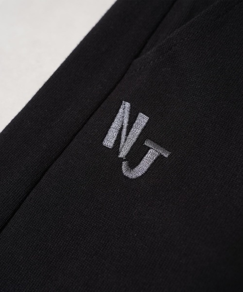1111clothing(ワンフォークロージング)の「NEW JACK 刺繍 バレルスウェットパンツ / NEW JACK Embroidered Barrel Sweatpants(スウェットパンツ・メンズ・ブラック/グレイッシュベージュ・M/L)」の17枚目の写真