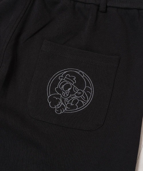 1111clothing(ワンフォークロージング)の「NEW JACK 刺繍 バレルスウェットパンツ / NEW JACK Embroidered Barrel Sweatpants(スウェットパンツ・メンズ・ブラック/グレイッシュベージュ・M/L)」の22枚目の写真