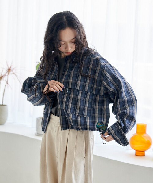 FREAK'S STORE（フリークスストア）の「Foxfire × FREAK'S STORE/フォックスファイヤー 別注 フィッシングポケット ロングスリーブシャツ（シャツ/ブラウス・レディース・グレー/グリーン/インディゴブルー/ベージュ/カモフラージュ・ﾌﾘ-）」の14枚目の写真