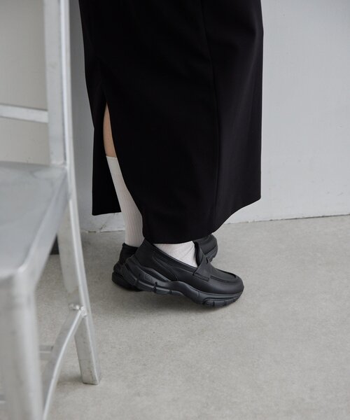 ear PAPILLONNER(イアパピヨネ)の「ボリュームローファー【SUM1 STYLE】(ローファー・レディース・ブラック/ホワイト・MEDIUM/LARGE/SMALL)」の4枚目の写真