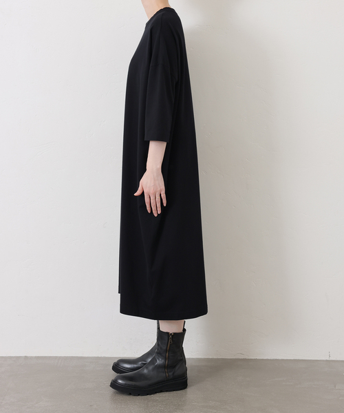 JOURNAL STANDARD LUXE（ジャーナルスタンダード　ラックス）の「クラシック天竺スタンダードクルーネックワンピース（ワンピース・レディース・ホワイト/ブラック・MEDIUM/SMALL）」の22枚目の写真