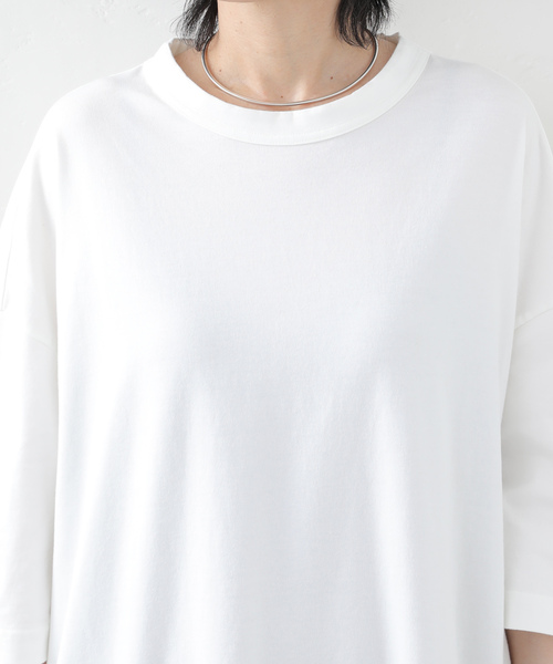 JOURNAL STANDARD LUXE（ジャーナルスタンダード　ラックス）の「クラシック天竺スタンダードクルーネックワンピース（ワンピース・レディース・ホワイト/ブラック・MEDIUM/SMALL）」の5枚目の写真