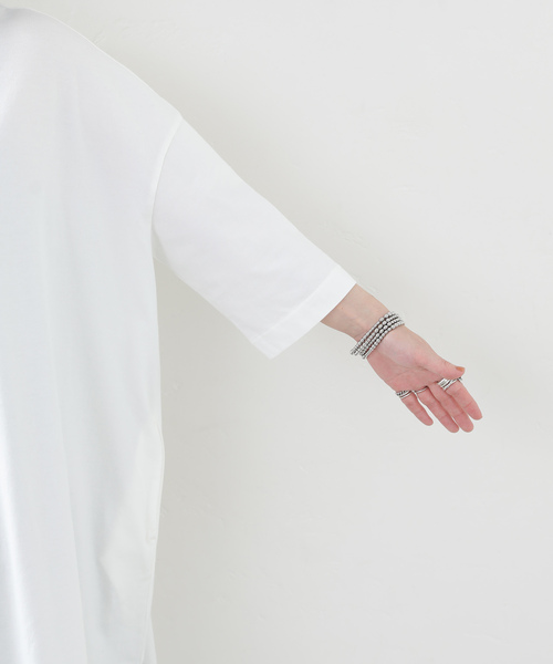 JOURNAL STANDARD LUXE（ジャーナルスタンダード　ラックス）の「クラシック天竺スタンダードクルーネックワンピース（ワンピース・レディース・ホワイト/ブラック・MEDIUM/SMALL）」の7枚目の写真