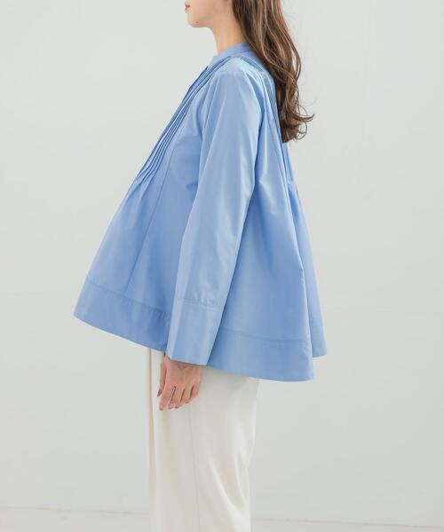 URBAN RESEARCH ROSSO WOMEN（アーバンリサーチ　ロッソ）の「フレアシルエットピンタックブラウス（シャツ/ブラウス・レディース・オフホワイト/ブルー・FREE）」の14枚目の写真