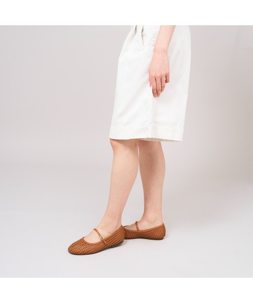 Clarks(クラークス)の「Livia Sky / リビアスカイ (タンウィーブ)(バレエシューズ・レディース・タン・UK5.5/UK4.5/UK3.5/UK3/UK4/UK6/UK5)」の8枚目の写真
