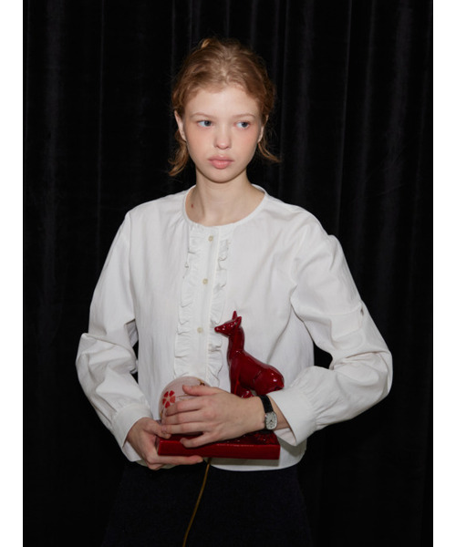 MAGNET ARCHIVE(マグネット アーカイブ)の「Line Round Blouse (White)(シャツ/ブラウス・レディース・ホワイト・FREE)」の2枚目の写真