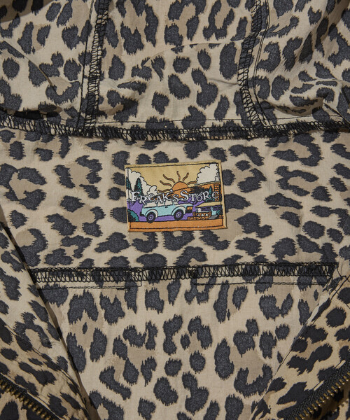 FREAK'S STORE(フリークスストア)の「リサイクルナイロン ジップアップ フードブルゾン(ナイロンジャケット・メンズ・その他13/その他15/その他16/レオパード/その他9・LARGE/MEDIUM)」の8枚目の写真