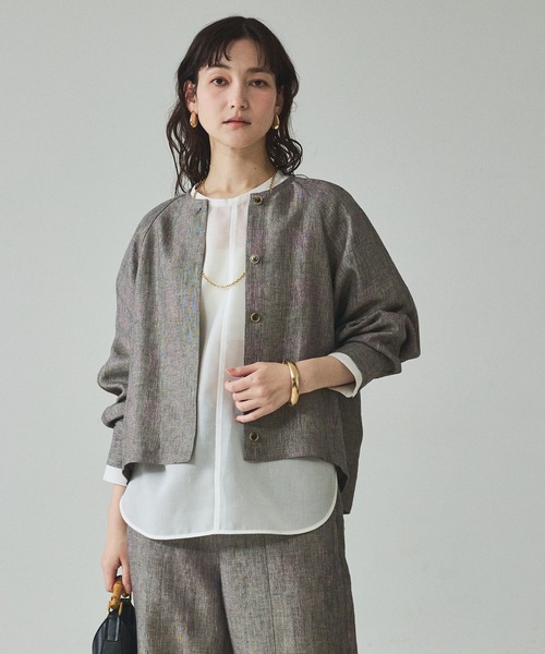 qualite（カリテ）の「ラメリネンフォルムブルゾン/春服/夏服/オフィスカジュアル/セットアップ対応/リネン（ブルゾン・レディース・グレイッシュベージュ・フリー）」の7枚目の写真