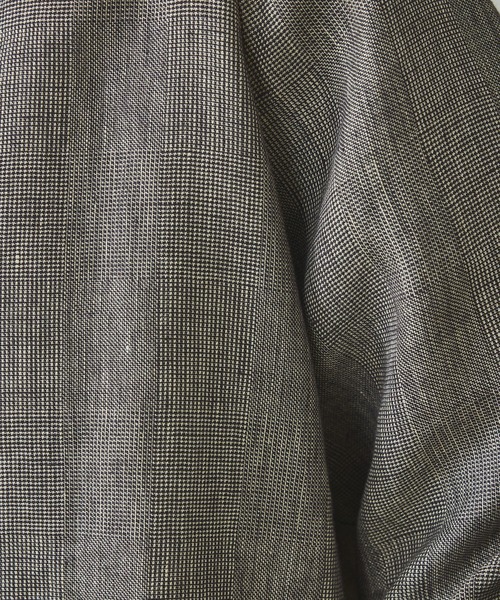 qualite（カリテ）の「ラメリネンフォルムブルゾン/春服/夏服/オフィスカジュアル/セットアップ対応/リネン（ブルゾン・レディース・グレイッシュベージュ・フリー）」の16枚目の写真