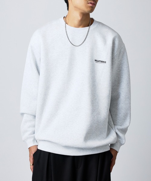 WILD THINGS（ワイルドシングス）の「【WILD THINGS】ステンシルバックプリントトスウェット（スウェット・メンズ・グレー/オリーブ/ブラック・XL/L）」の4枚目の写真
