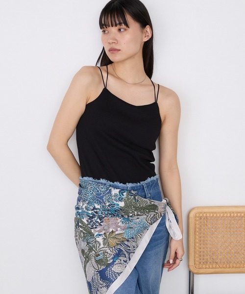 forksy.(フォルクシー)の「【forksy.】カップ付き ダブルストラップ メロー リブキャミソール / 接触冷感・UVカット(キャミソール・レディース・チャコールグレー/ホワイト/ブラック/ブルー・S/L/M)」の21枚目の写真