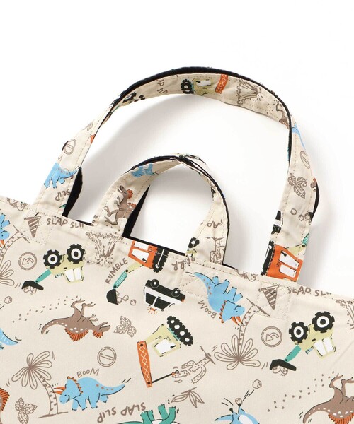 SLAP SLIP（スラップスリップ）の「恐竜はたらくくるまパッチ刺しゅうリバーシブルレッスンバッグ（ショルダーバッグ・キッズ・ネイビー/グリーン・FREE）」の12枚目の写真
