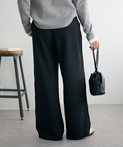 DISCOAT（ディスコート）の「【Enlude】サイドベルト付きワイドパンツ（スラックス・レディース・ブラック/ベージュ・MEDIUM/LARGE）」の7枚目の写真