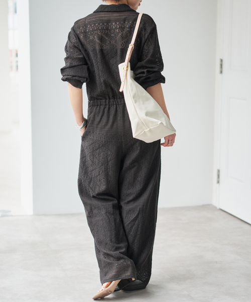 Spick & Span（スピックアンドスパン）の「オープンカラーレースジャンプスーツ（サロペット/オーバーオール・レディース・ブラック/ホワイト・38/36）」の7枚目の写真