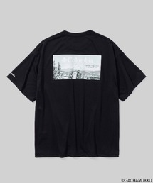 Columbia（コロンビア）の「限定展開 ガチャピン・ムック Columbia  リーディコーブ ガチャムク グラフィック ショートスリーブ Tシャツ  コロンビア（Tシャツ/カットソー）」