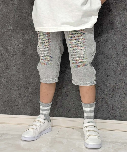 Universal Style Wear（ユニバーサルスタイルウェア）の「ダメージデニムハーフパンツ（その他パンツ・キッズ・ブルー/グレー・110cm/120cm/130cm/140cm/150cm/160cm）」の2枚目の写真